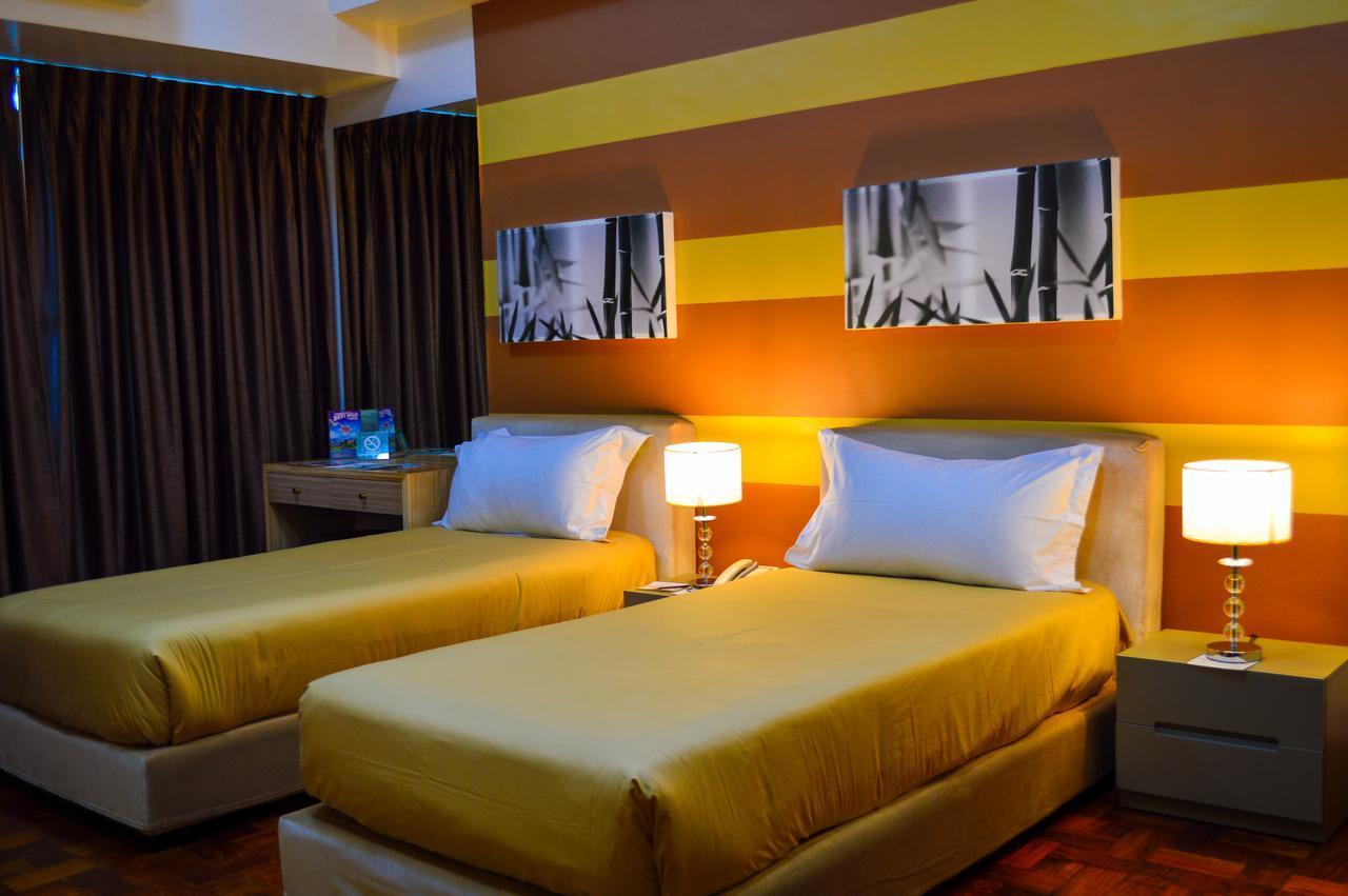 Asian Mansion II Makati City Esterno foto