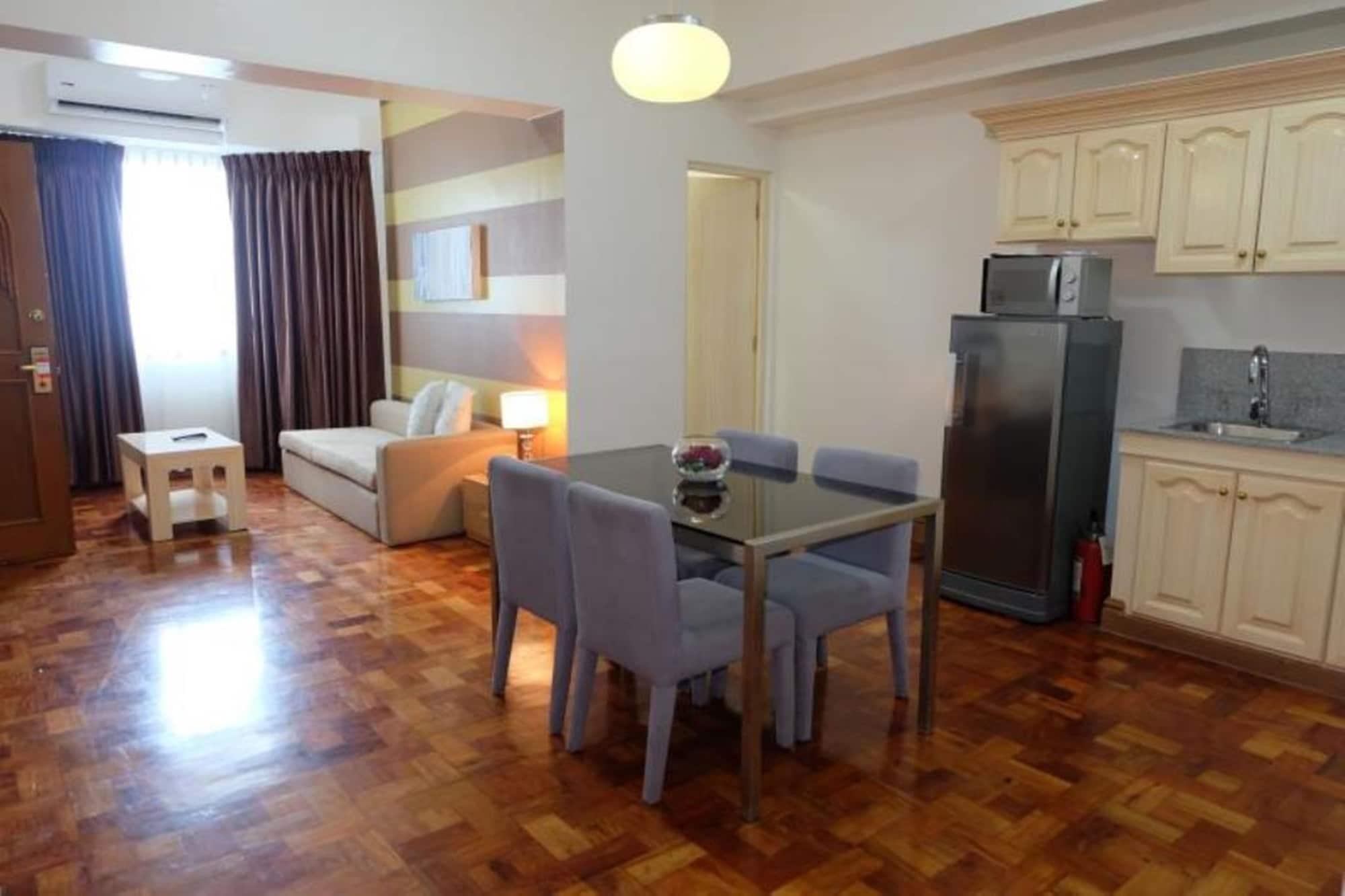 Asian Mansion II Makati City Esterno foto