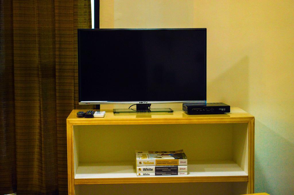 Asian Mansion II Makati City Esterno foto